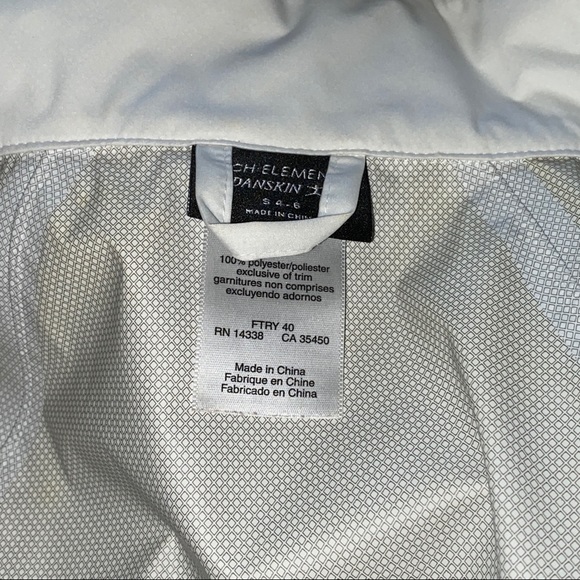 Danskin Tech Elements waterproof jacket Sz S - Picture 10 of 10